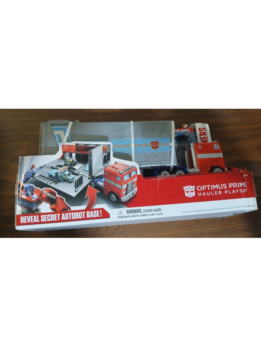 2022 Transformers Micro Machines G1 Optimus Prime Hauler Playset